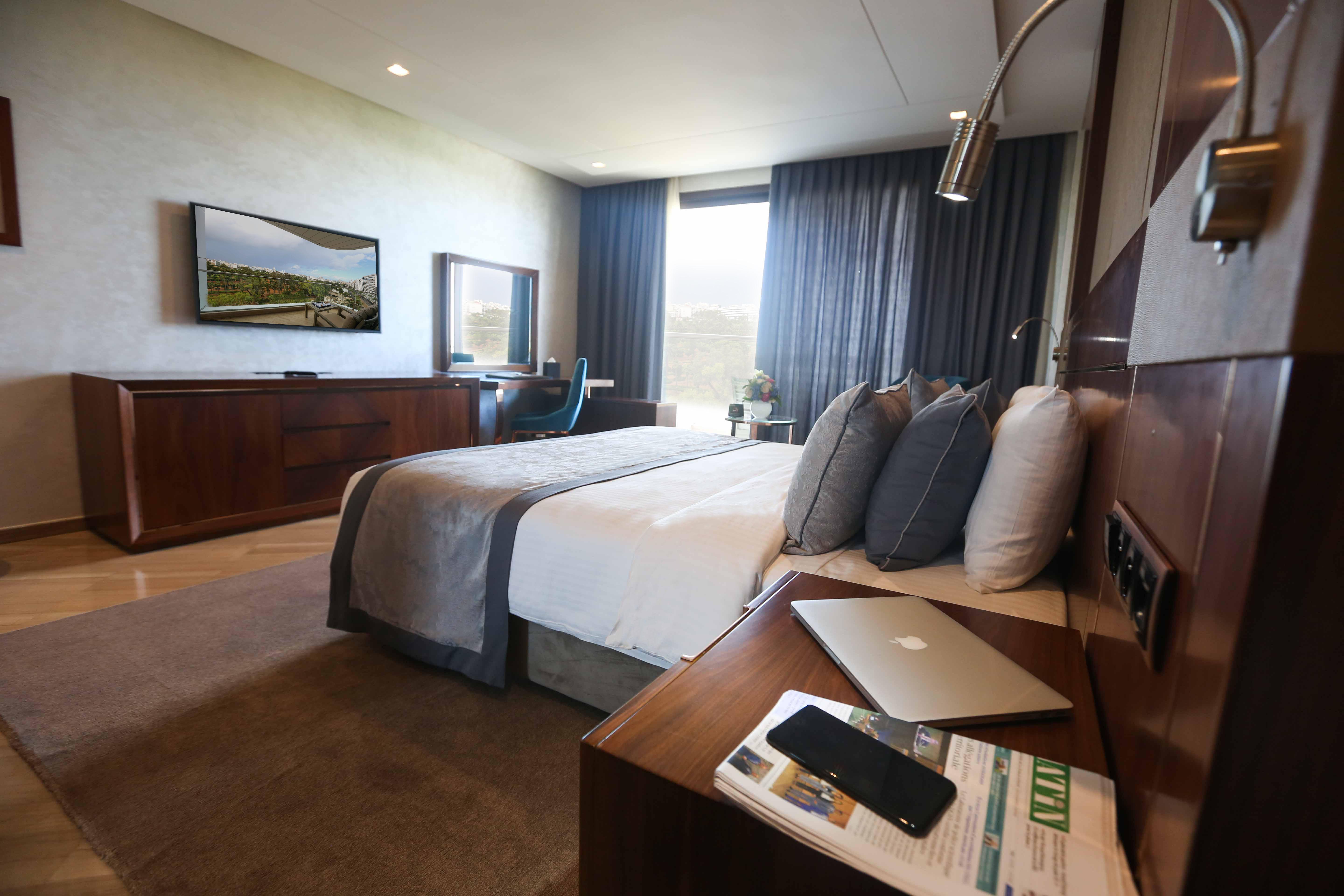 Suite Hotel Casa Diamond Casablanca Bagian luar foto A bedroom at the hotel