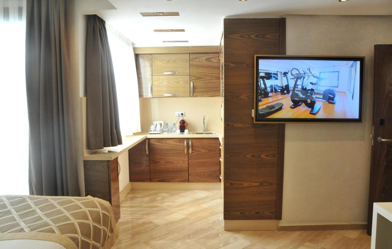 Suite Hotel Casa Diamond Casablanca Bagian luar foto A studio apartment