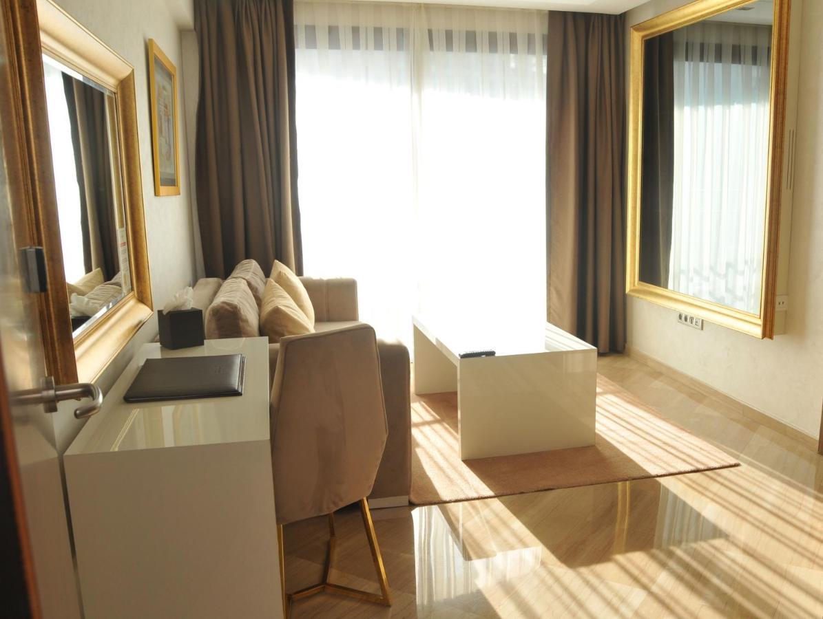 Suite Hotel Casa Diamond Casablanca Bagian luar foto A suite at the hotel