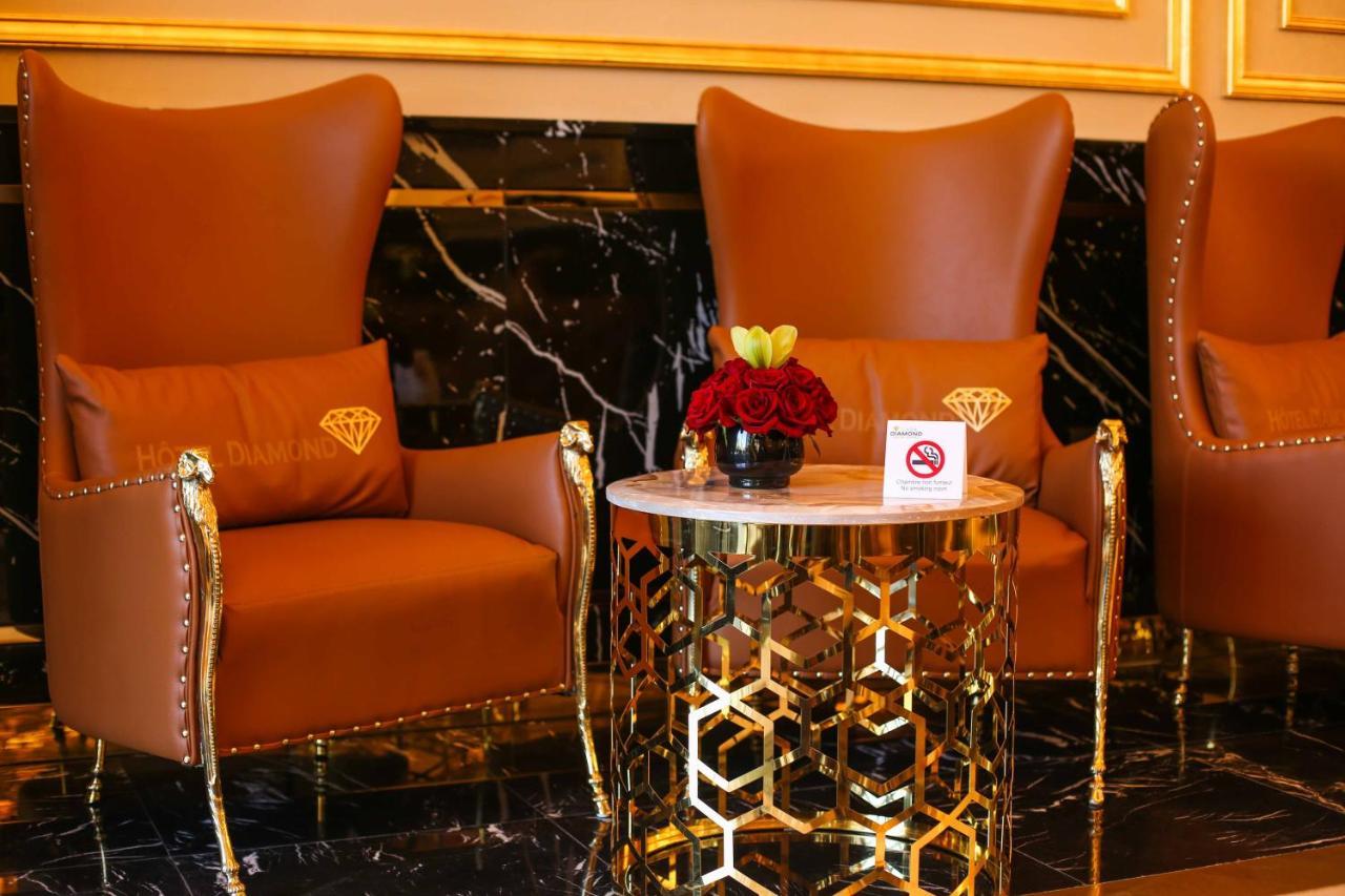 Suite Hotel Casa Diamond Casablanca Bagian luar foto The Diamond Club lounge at Tan Son Nhat International Airport