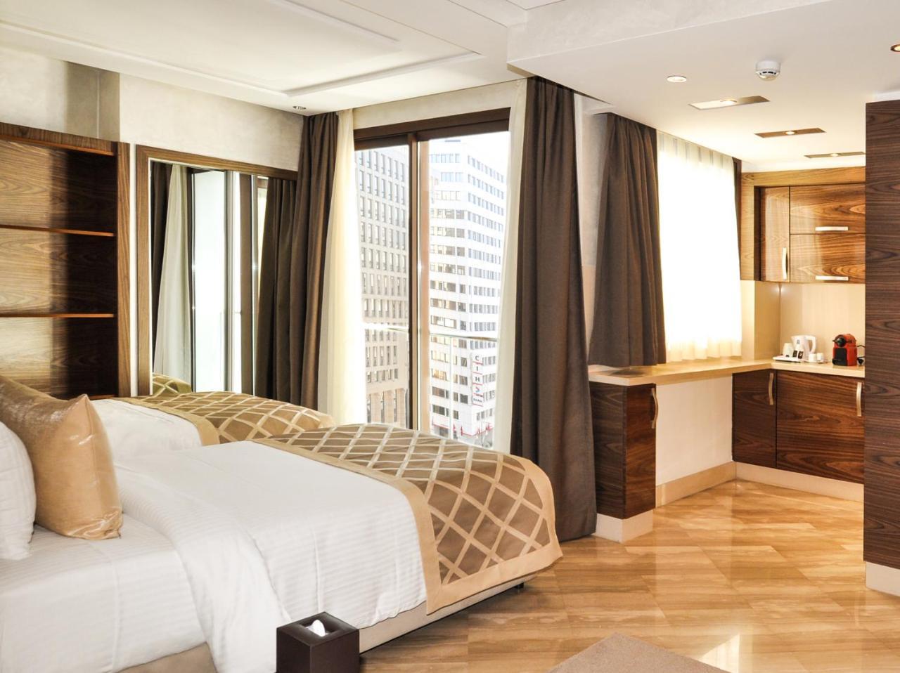 Suite Hotel Casa Diamond Casablanca Bagian luar foto A typical studio apartment